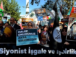 Mescid-i Aksa baskınına protestolar sürüyor