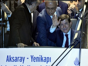 Aksaray-Yenikapı metro hattı açıldı