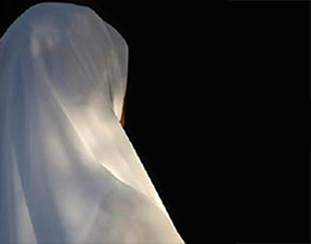 Cezayir'de başörtüsü yasağını kaldırın çağrısı