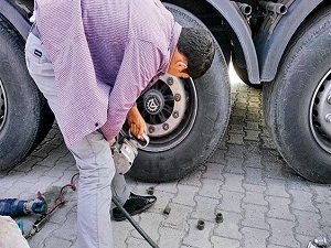 TIR’larda kış lastiği mecburiyeti yok