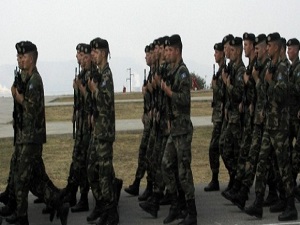 Kışlada namaz yasağına askerler itiraz etti