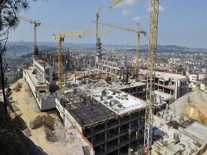 Çamlıca Camii'ne özel tünel