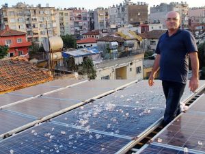 Elektriği Hiç Kesilmiyor