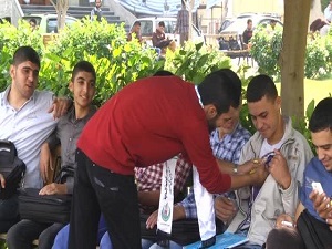 Gazzelilere gülümsemeyi hatırlatan kampanya