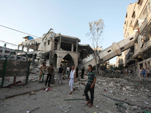 İsrail'in yıktığı camileri Diyanet yapacak