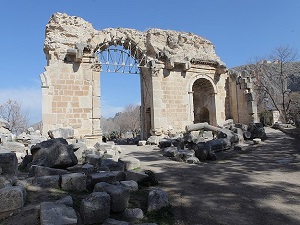 Anavarza binlerce yıllık uykusundan uyanıyor