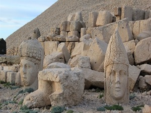 Nemrut sezonun son turistlerini ağırlıyor