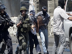 Batı Şeria'da 11 Filistinliye gözaltı