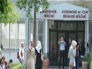 Başörtü yasakçısı hoca hapse giriyor