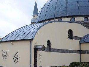 IŞİD terörü Müslümanlara karşı nefreti artırdı