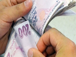 Emeklilere seyyanen zam Meclis'ten geçti