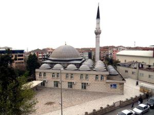 Depreme Dayanıksız 500 Kişilik Caminin Yerine 6 Bin Kişilik Külliye