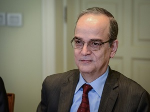 Rusya Esed'in savaş makinelerini finanse ediyor