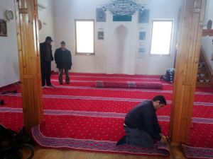 TİKA Desteğiyle Bosna Hersek Genelindeki Camilere Malzeme Desteği