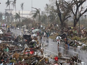 Yüzbinler tahliye edildi