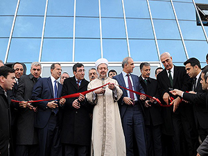 Üniversite aklın, cami kalbin önünü açar