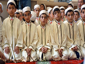 Hafızlar toplumun manevi muhafızlarıdır