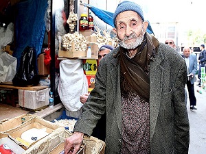 Asırlık dedenin geçim mücadelesi