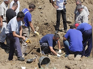 Bosna'da yeni toplu mezar bulundu