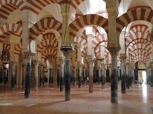 Cami Yerine Katedral Denmesi Tepkilere Yol Açtı