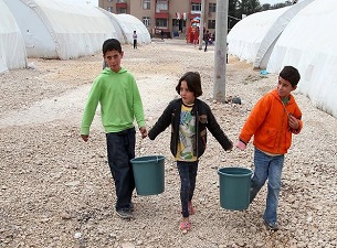 Kobanili çocuklara eğitim imkanı