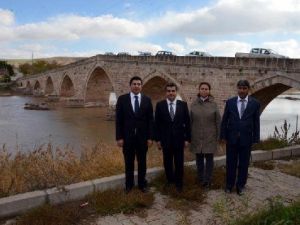 Kızılırmak'ın Gerdanlığı Şahruh Köprüsü Onarılıyor