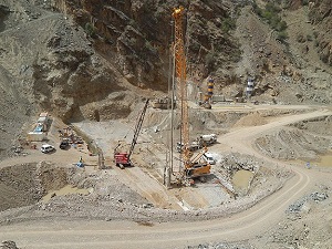 Türkiye'nin en yüksek barajı hızla yükseliyor