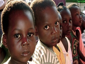 5 çocuktan 1'i yardıma muhtaç