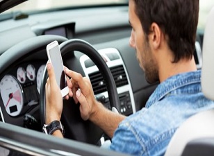 Akıllı telefon kaza yaptırıyor