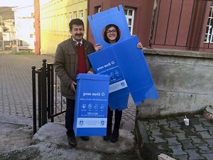 Okullara Geri Dönüşüm Kutusu