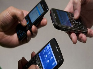 Yerli cep telefonuna destek geliyor