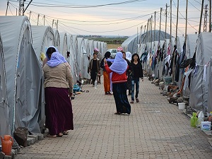 Ezidiler Şengal'ın IŞİD'den kurtarılmasını bekliyor