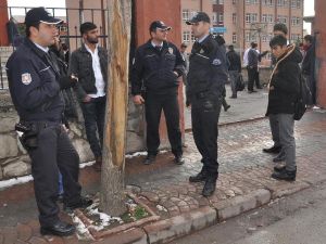 Okul Önünde Bekleyene 189 Lira Ceza