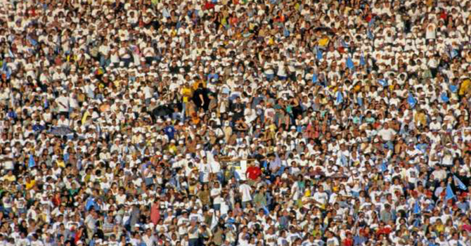 Dünya her şeye rağmen umutlu: 2016 daha iyi olacak