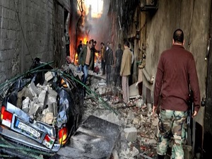 Esed Filistin Camisi çevresini bombaladı