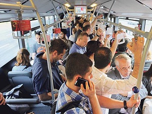 Sürücüler kadar yolcular da kurallara uymuyor