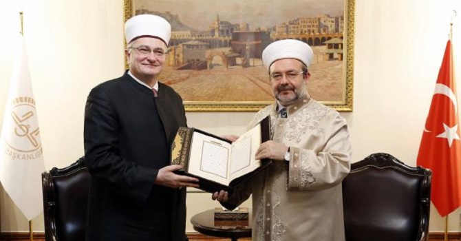 Papa'ya Hristiyanlarla diyaloğumuz şöyle olur dedim