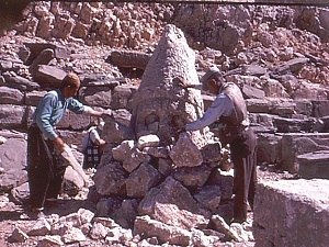 Eski eser diye petrol aramışlar