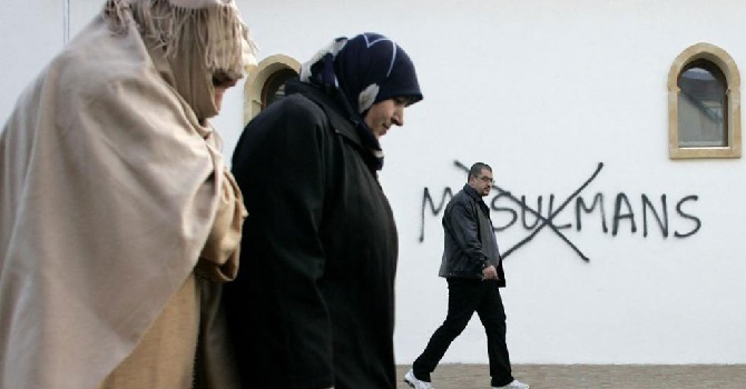İslamofobik saldırıların hedefi kadınlar