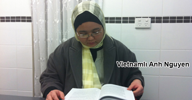 Risale-i Nur beni tekrar İslâma döndürdü