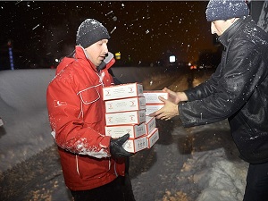 Türk Kızılayı ve AFAD yolda kalanlara gece boyu yardım etti
