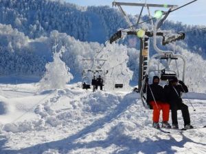 Kartepe'de Kar Kalınlığı 3 Metreye Ulaştı