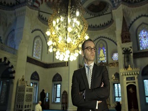 Alman Bakan, camiden 'barış' mesajı verdi