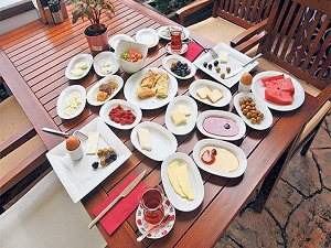 Bayramda en iyisi hafif kahvaltı