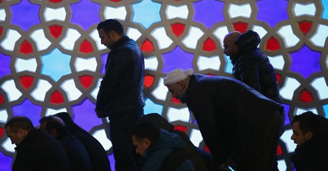 Hollanda'da Müslüman Toplumu Temsilcileri Hükümet ile Görüştü