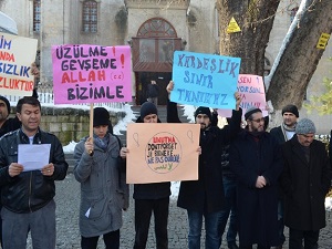 Çin'in hukuksuz uygulamalarına protesto