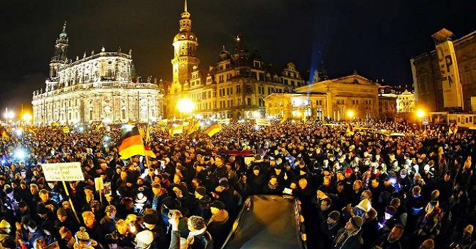 Almanya teröre ve ırkçılığa karşı sokağa iniyor