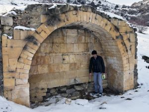 Gümüşhane'de Ecdat Yadigarı Çeşme Onarım Bekliyor