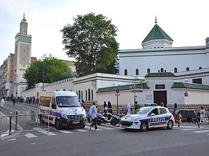 İfade özgürlüğü konusunda Müslümanlara ayrımcılık yapılıyor