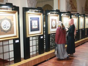 Hüsn'ü Hat Koleksiyonu Açıldı